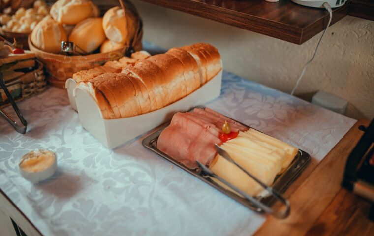 8 Ways to Stretch a Free Hotel Breakfast Into Lunch