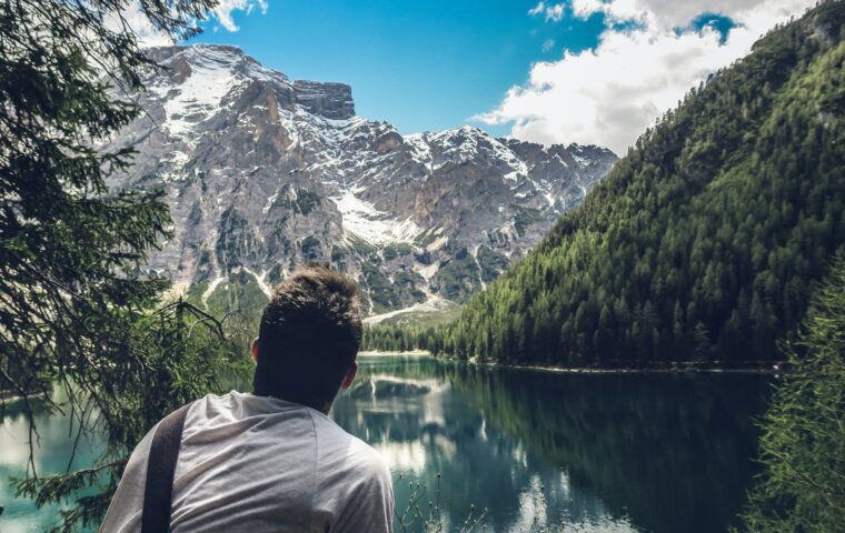 11 Small Travel Habits That Add Up to Big Savings